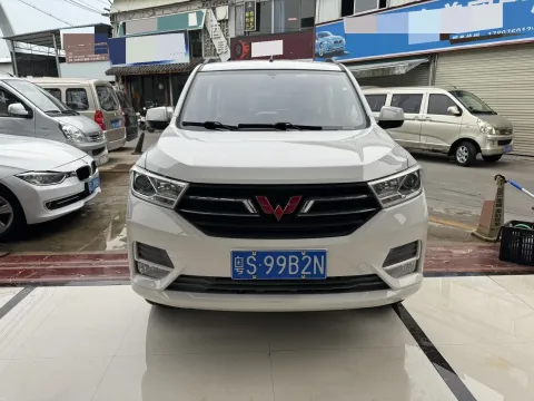 2021 WuLing HongGuang 1.5L 99HP L4 6MT