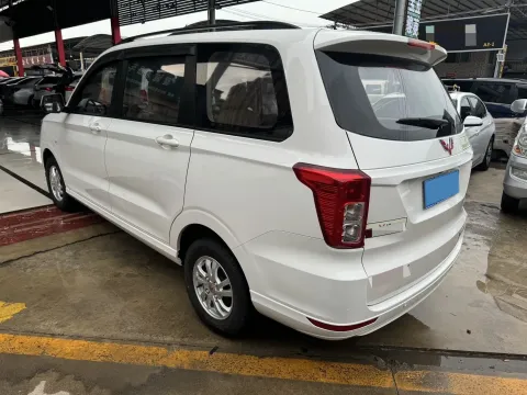 2021 WuLing HongGuang 1.5L 99HP L4 6MT