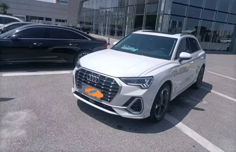 2021 AUDI Q3,autocango,china used car exporter,china ev exporter,chinese used car exporter,chinese used ev exporter