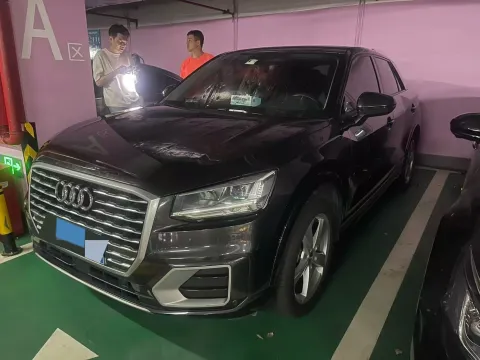 2021 AUDI Q2L,autocango,china used car exporter,china ev exporter,chinese used car exporter,chinese used ev exporter