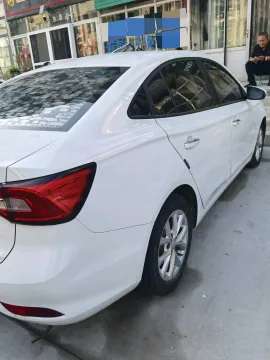 2020 Roewe i5 1.5L 120HP L4 CVT