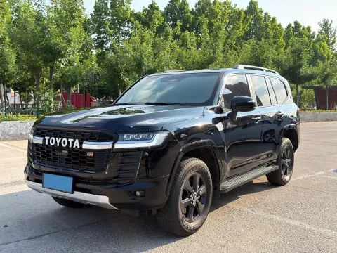 2022 TOYOTA LAND CRUISER,autocango,china used car exporter,china ev exporter,chinese used car exporter,chinese used ev exporter