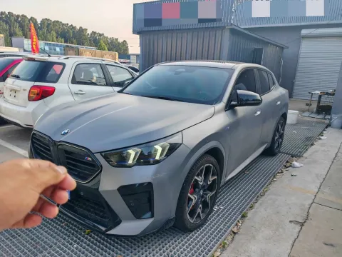 2024 BMW X2,autocango,china used car exporter,china ev exporter,chinese used car exporter,chinese used ev exporter