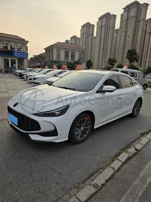 2025 MG 5 1.5T 181HP L4 7DCT,autocango,china used car exporter,china ev exporter,chinese used car exporter,chinese used ev exporter