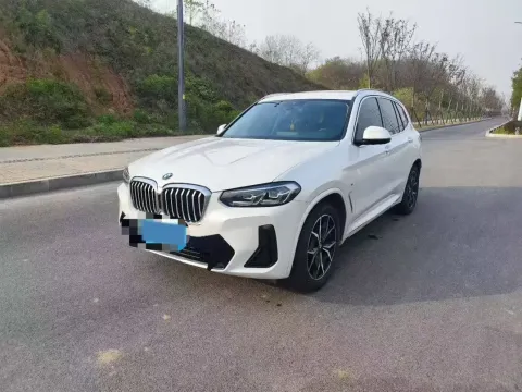 2022 BMW X3,autocango,china used car exporter,china ev exporter,chinese used car exporter,chinese used ev exporter