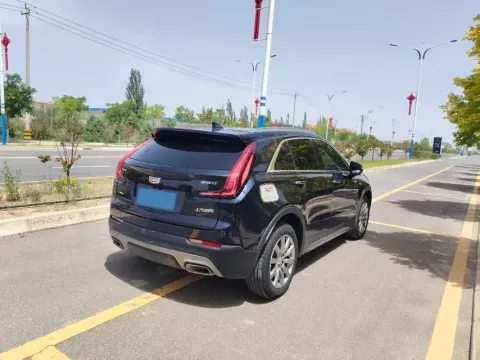 2020 Cadillac XT4 2.0T 237HP L4 9AT
