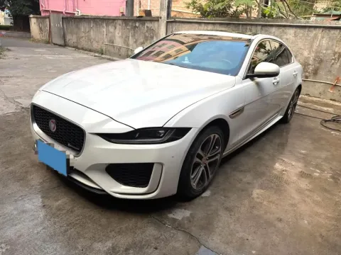 2022 JAGUAR XEL,autocango,china used car exporter,china ev exporter,chinese used car exporter,chinese used ev exporter