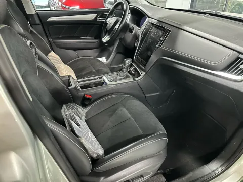 2019 Roewe RX5 1.5T 162HP L4 2AT PHEV 12KWH,autocango,china used car exporter,china ev exporter,chinese used car exporter,chinese used ev exporter