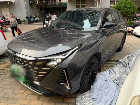 2024 CHANGAN UNI-Z,autocango,china used car exporter,china ev exporter,chinese used car exporter,chinese used ev exporter