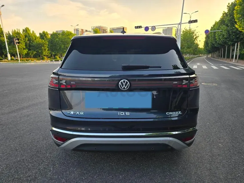 2024 Volkswagen ID.6 Crozz BEV 84.8KWH,autocango,china used car exporter,china ev exporter,chinese used car exporter,chinese used ev exporter