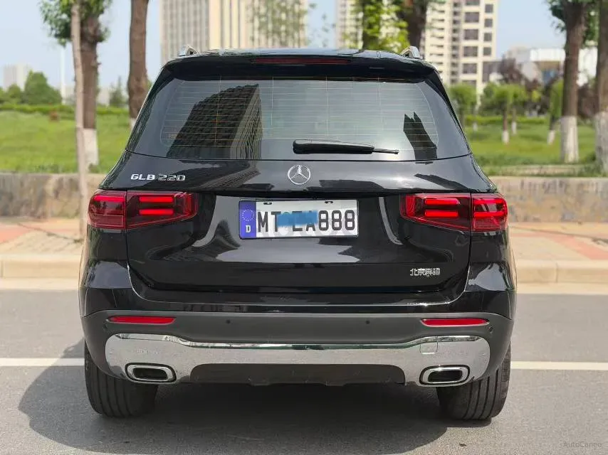 2025 Mercedes-Benz GLB Class 2.0T 190HP L4 8DCT,autocango,china used car exporter,china ev exporter,chinese used car exporter,chinese used ev exporter