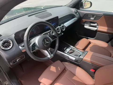 2025 Mercedes-Benz GLB Class 2.0T 190HP L4 8DCT