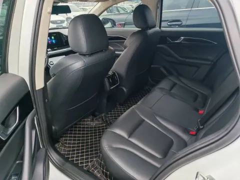 2023 Bestune B70 1.5T 169HP L4 7DCT