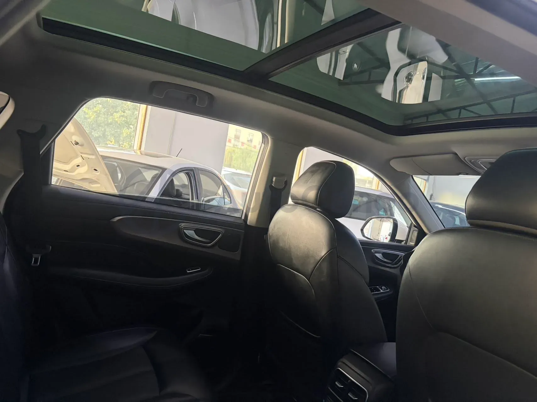 2020 Roewe RX5 1.5T 173HP L4 7DCT,autocango,china used car exporter,china ev exporter,chinese used car exporter,chinese used ev exporter