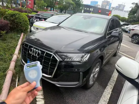 2021 AUDI Q7,autocango,china used car exporter,china ev exporter,chinese used car exporter,chinese used ev exporter