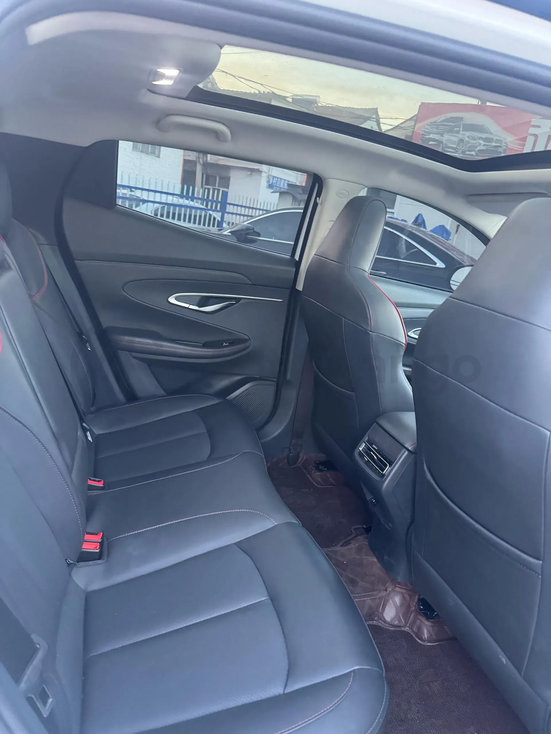 2021 ChangAn UNI-T 1.5T 180HP L4 7DCT,autocango,china used car exporter,china ev exporter,chinese used car exporter,chinese used ev exporter