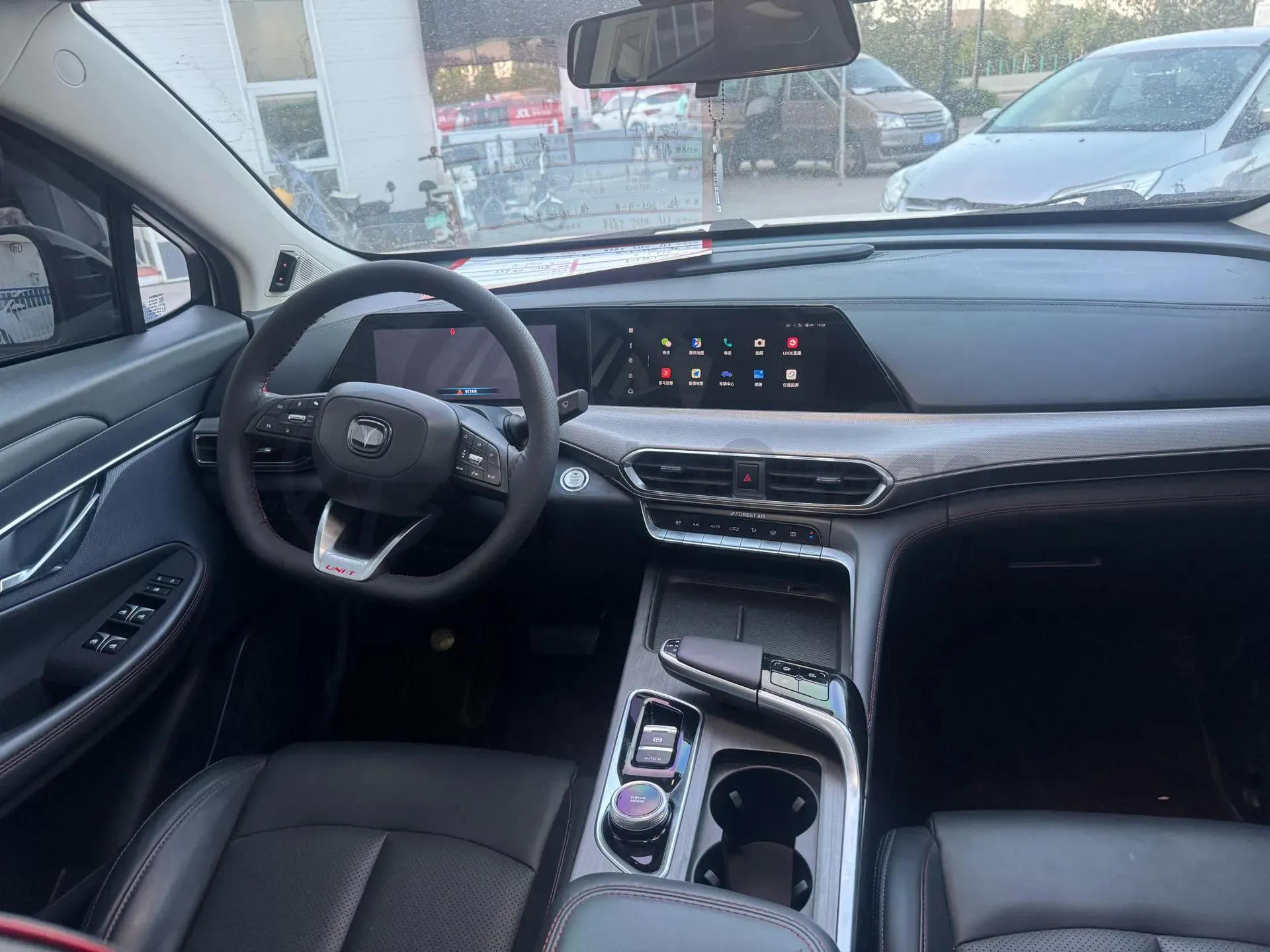 2021 ChangAn UNI-T 1.5T 180HP L4 7DCT,autocango,china used car exporter,china ev exporter,chinese used car exporter,chinese used ev exporter