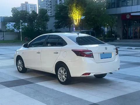 2022 Toyota Vios 1.5L 112HP L4 CVT