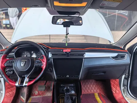 2019 Roewe i5 1.5L 120HP L4 CVT
