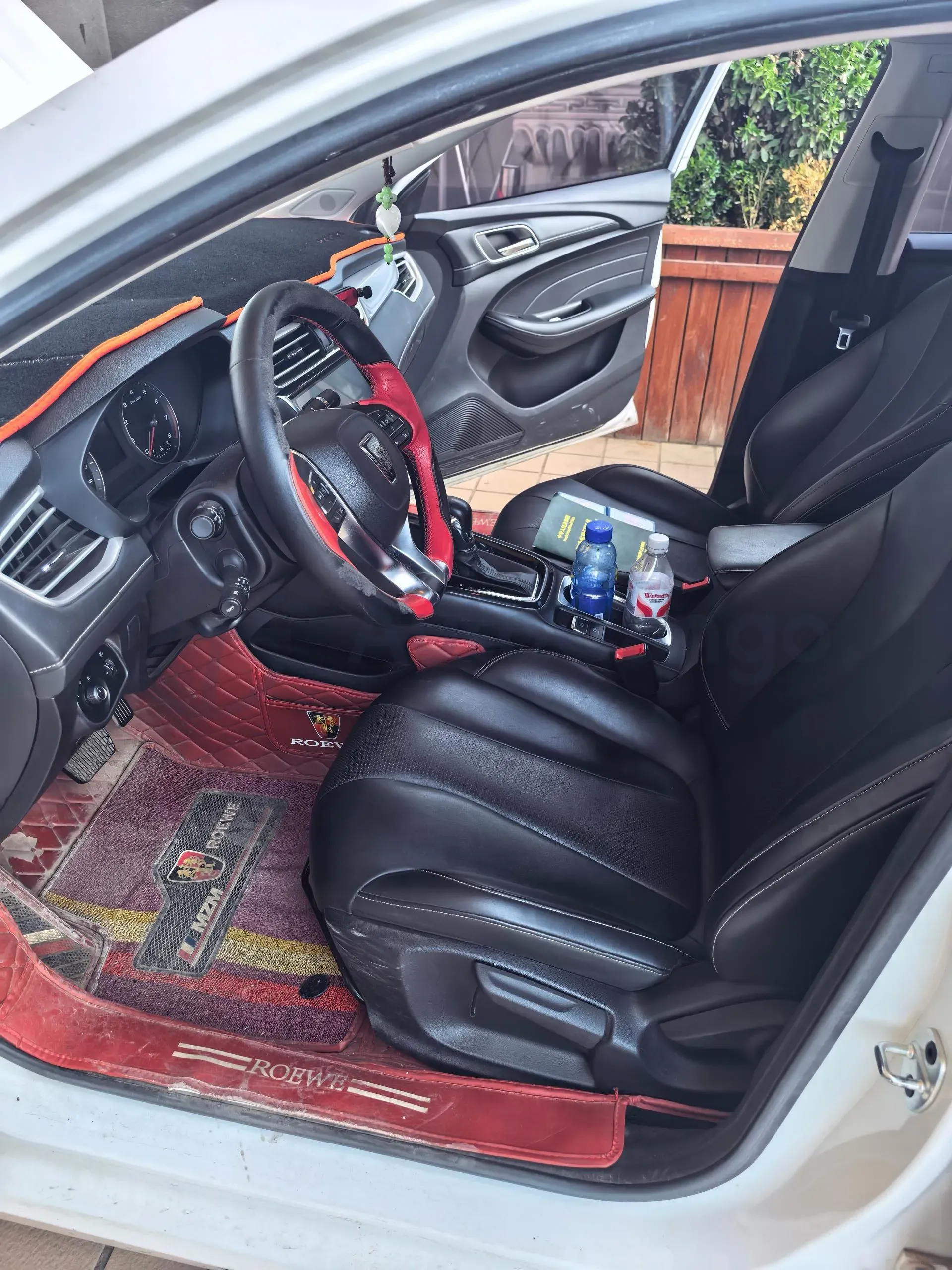 2019 Roewe i5 1.5L 120HP L4 CVT,autocango,china used car exporter,china ev exporter,chinese used car exporter,chinese used ev exporter