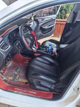 2019 Roewe i5 1.5L 120HP L4 CVT