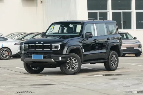 2018 BEIJING BJ40,autocango,china used car exporter,china ev exporter,chinese used car exporter,chinese used ev exporter