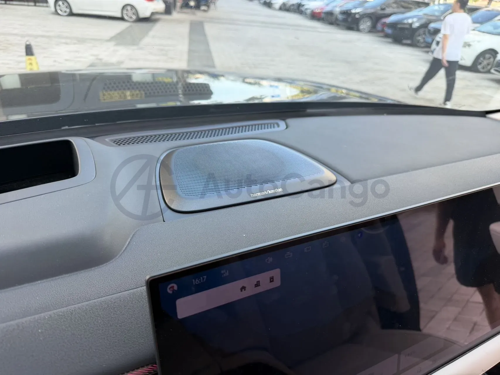 2025 LYNK&CO 900 1.5T 190HP L4 3DHT PHEV 43.3KWH,autocango,china used car exporter,china ev exporter,chinese used car exporter,chinese used ev exporter