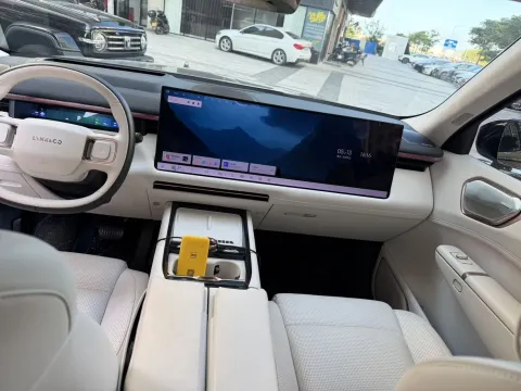 2025 LYNK&CO 900 1.5T 190HP L4 3DHT PHEV 43.3KWH