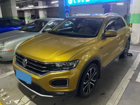2019 VOLKSWAGEN T-ROC,autocango,china used car exporter,china ev exporter,chinese used car exporter,chinese used ev exporter