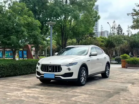 2021 MASERATI LEVANTE,autocango,china used car exporter,china ev exporter,chinese used car exporter,chinese used ev exporter
