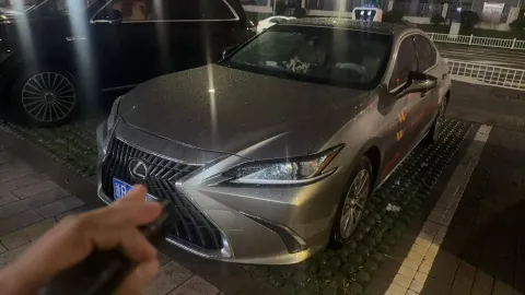 2020 LEXUS ES,autocango,china used car exporter,china ev exporter,chinese used car exporter,chinese used ev exporter