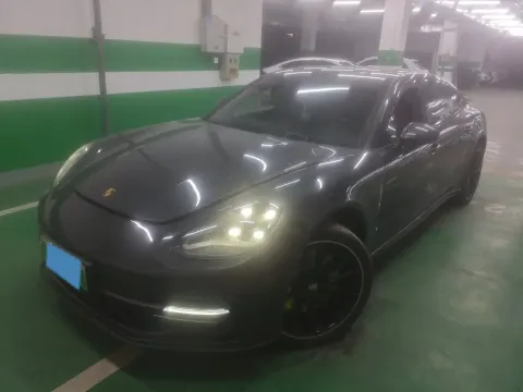 2017 PORSCHE PANAMERA,autocango,china used car exporter,china ev exporter,chinese used car exporter,chinese used ev exporter