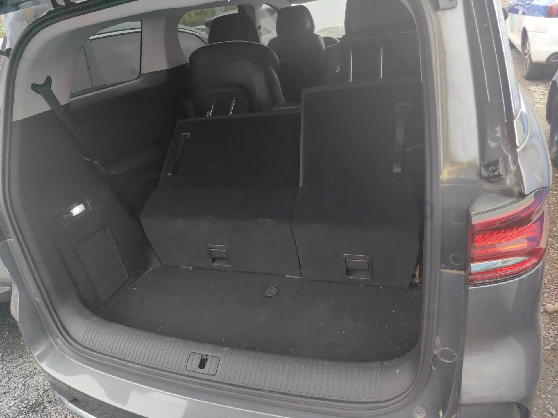 2021 Roewe iMAX8 2.0T 234HP L4 8AT,autocango,china used car exporter,china ev exporter,chinese used car exporter,chinese used ev exporter