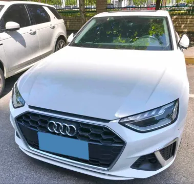 2022 Audi A4L 2.0T 190HP L4 7DCT