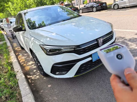 2021 Roewe i5 1.5L 120HP L4 CVT
