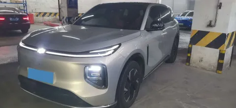 2025 CHANGAN QIYUAN Q07,autocango,china used car exporter,china ev exporter,chinese used car exporter,chinese used ev exporter
