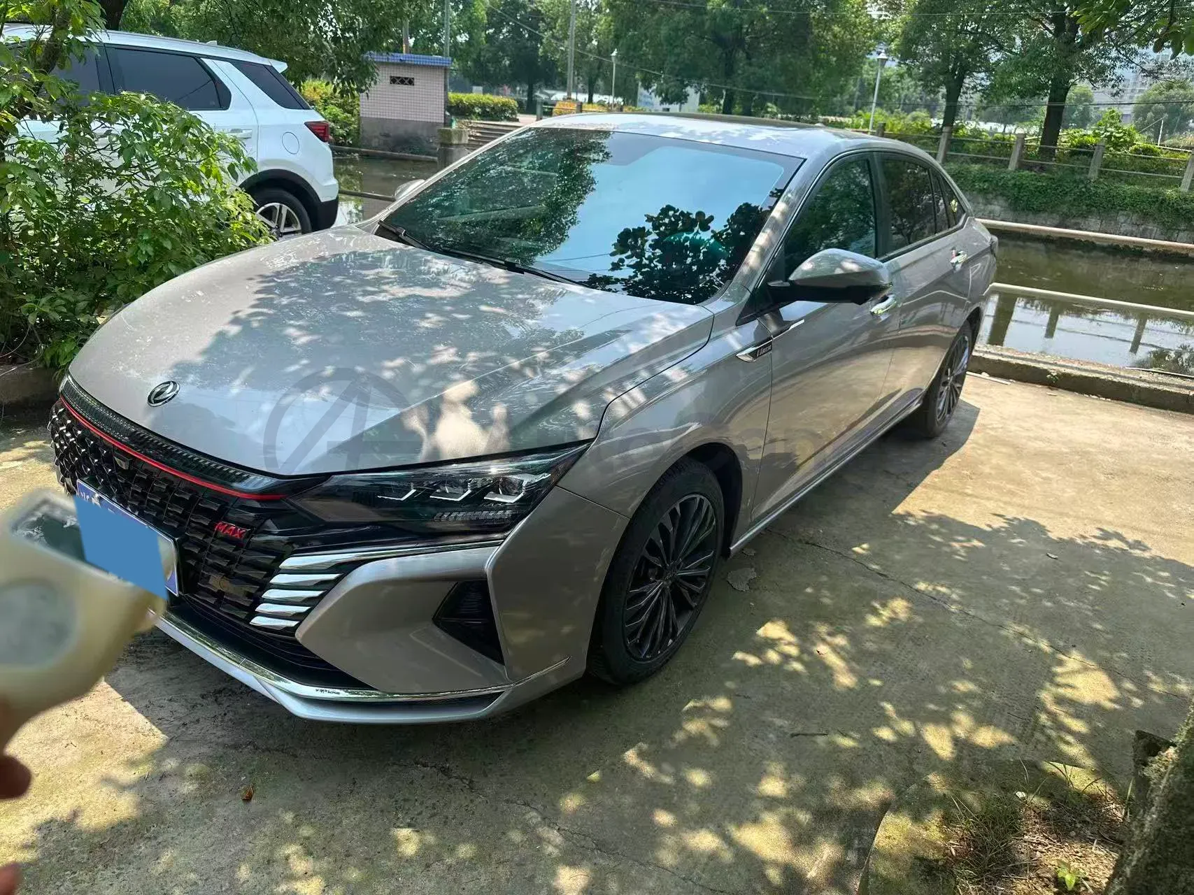 2021 DongFeng Aeolus YiXuan MAX 1.5T 190HP L4 7DCT,autocango,china used car exporter,china ev exporter,chinese used car exporter,chinese used ev exporter