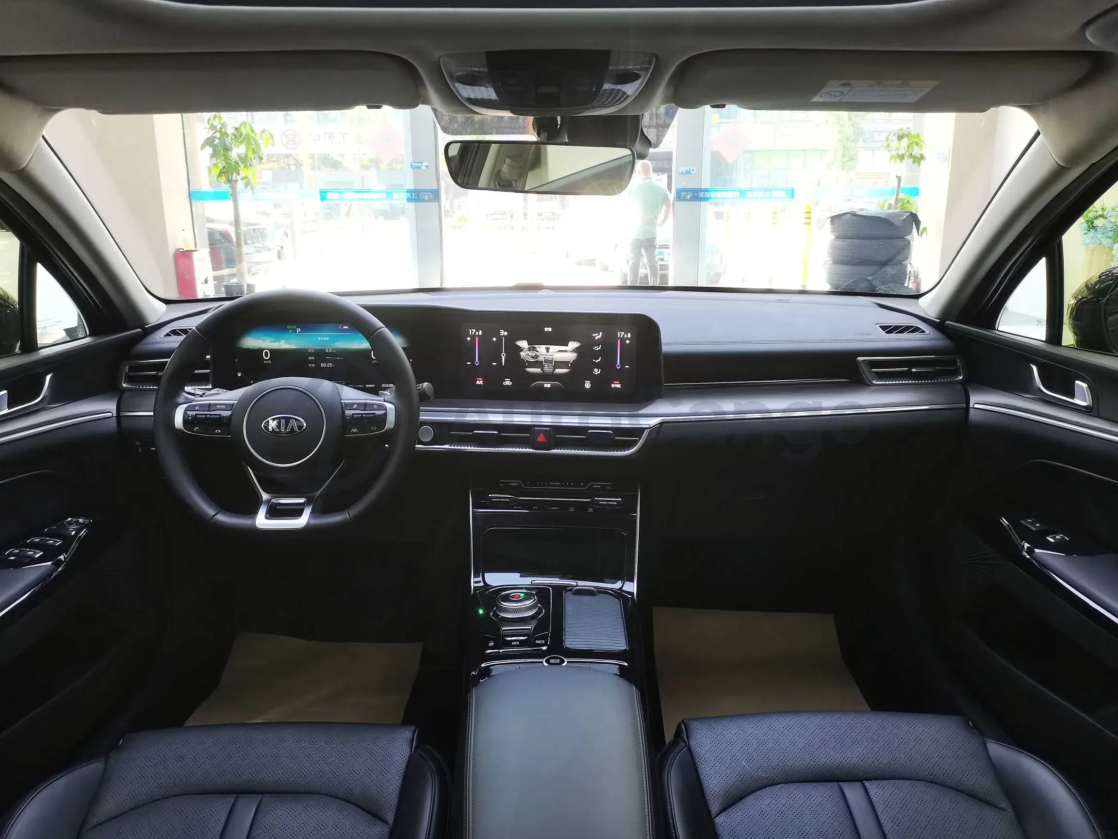 2020 Kia K5 1.5T 170HP L4 7DCT,autocango,china used car exporter,china ev exporter,chinese used car exporter,chinese used ev exporter