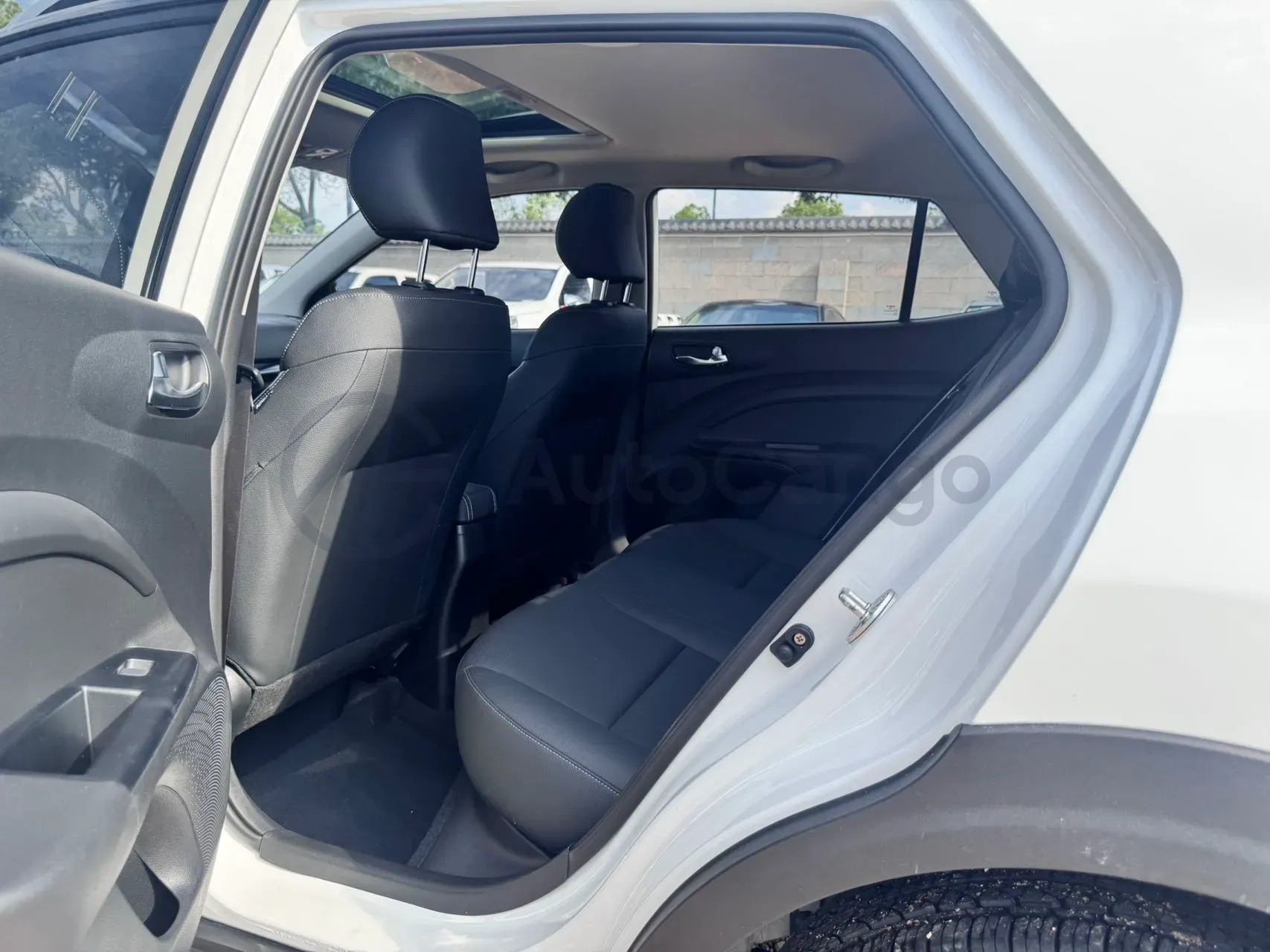 2021 Kia KX1 1.4L 100HP L4 CVT,autocango,china used car exporter,china ev exporter,chinese used car exporter,chinese used ev exporter