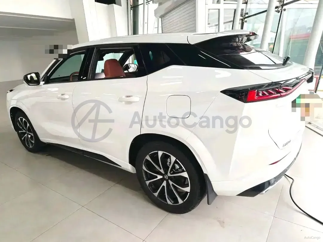 2024 ChangAn UNI-Z 1.5L 98HP L4 E-CVT PHEV 18.4KWH,autocango,china used car exporter,china ev exporter,chinese used car exporter,chinese used ev exporter