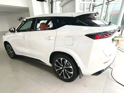 2024 ChangAn UNI-Z 1.5L 98HP L4 E-CVT PHEV 18.4KWH