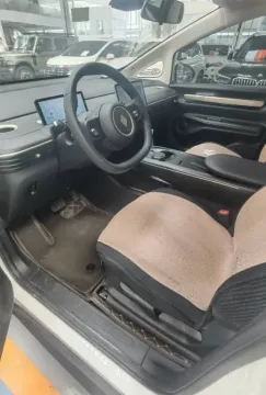 2023 BaoJun Cloud BEV 50.6KWH