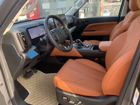 2024 Haval H9 2.0T 224HP L4 8AT,autocango,china used car exporter,china ev exporter,chinese used car exporter,chinese used ev exporter