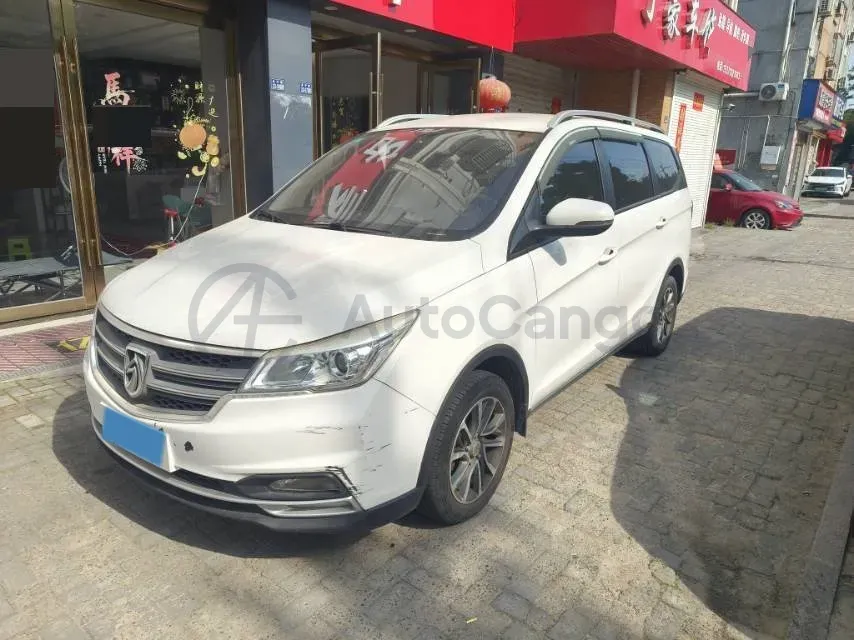 2019 BaoJun 730 1.5T 147HP L4 6MT,autocango,china used car exporter,china ev exporter,chinese used car exporter,chinese used ev exporter