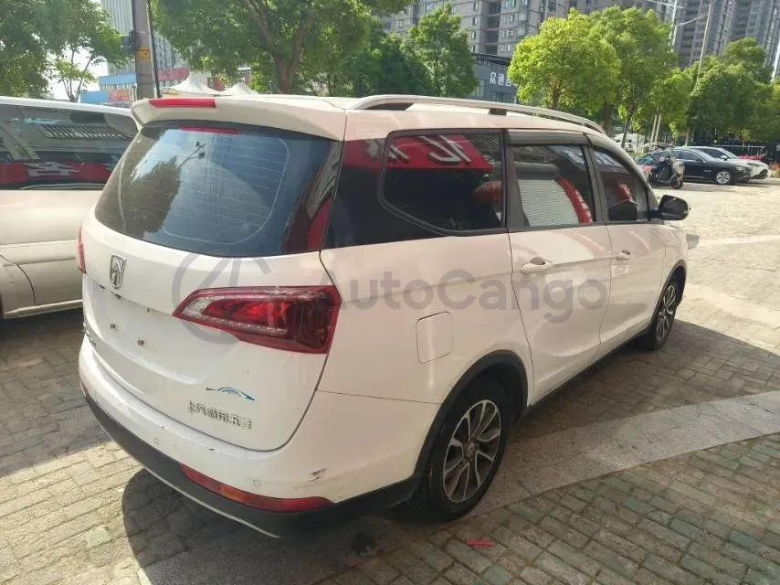 2019 BaoJun 730 1.5T 147HP L4 6MT,autocango,china used car exporter,china ev exporter,chinese used car exporter,chinese used ev exporter