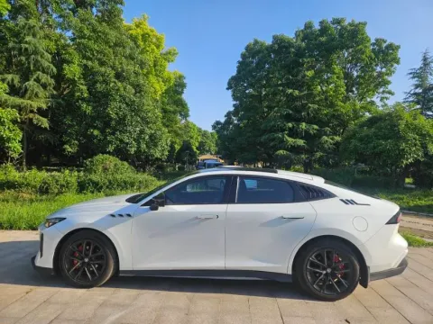 2024 ChangAn UNI-V 1.5T 188HP L4 7DCT,autocango,china used car exporter,china ev exporter,chinese used car exporter,chinese used ev exporter