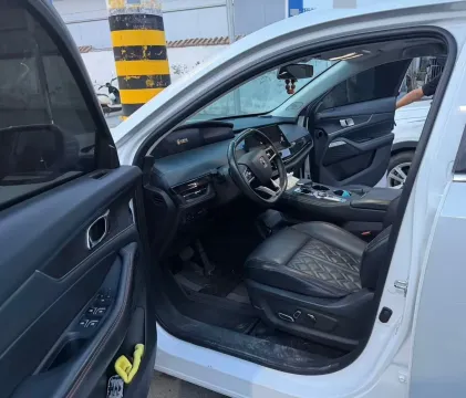 2021 ChangAn UNI-K 2.0T 233HP L4 8AT,autocango,china used car exporter,china ev exporter,chinese used car exporter,chinese used ev exporter