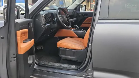 2024 Haval H9 2.0T 224HP L4 8AT,autocango,china used car exporter,china ev exporter,chinese used car exporter,chinese used ev exporter