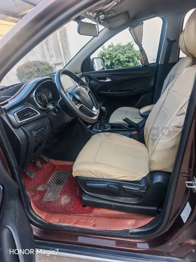 2019 BaoJun 730 1.5T 150HP L4 6MT,autocango,china used car exporter,china ev exporter,chinese used car exporter,chinese used ev exporter