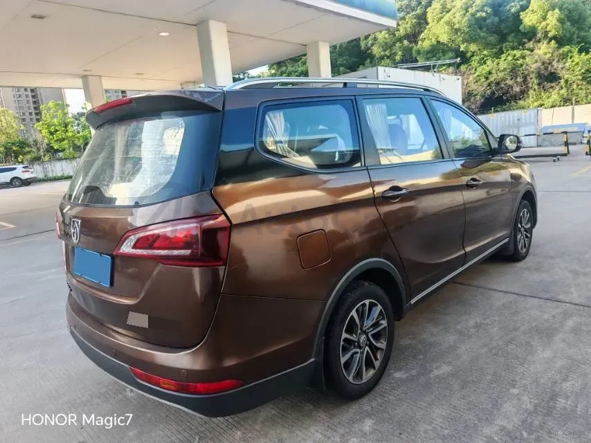 2019 BaoJun 730 1.5T 150HP L4 6MT,autocango,china used car exporter,china ev exporter,chinese used car exporter,chinese used ev exporter